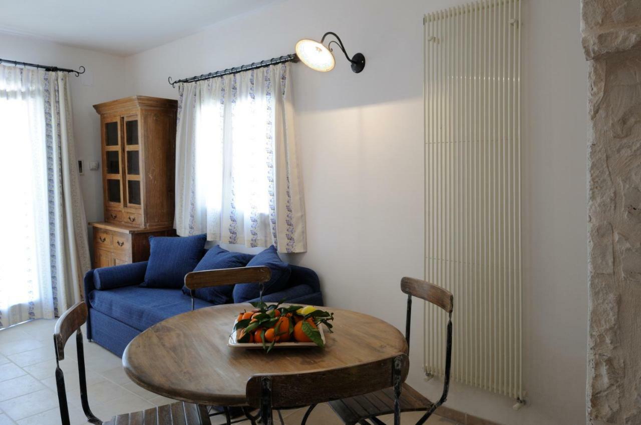 Il Borgo Delle Querce Villa Fichi Piscina Privata マルティナ・フランカ エクステリア 写真